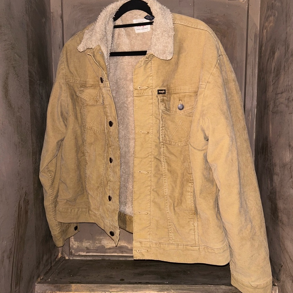 Men's Tan Sherpa-Lined Jacket